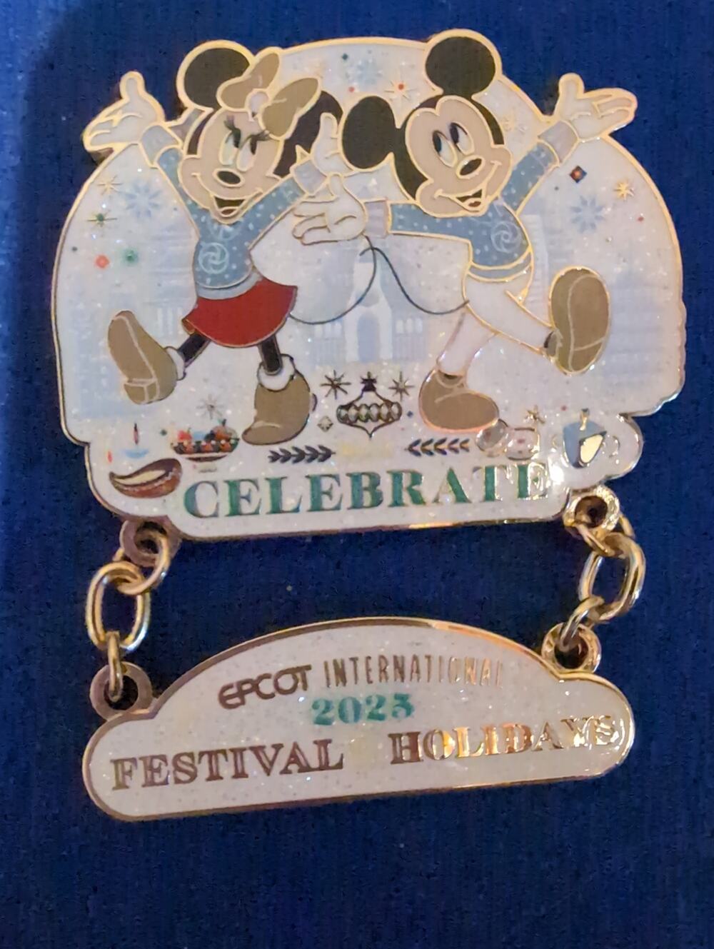 WDW Mickey & Minnie EPCOT International 2025 Festival of the Holidays Disney pin